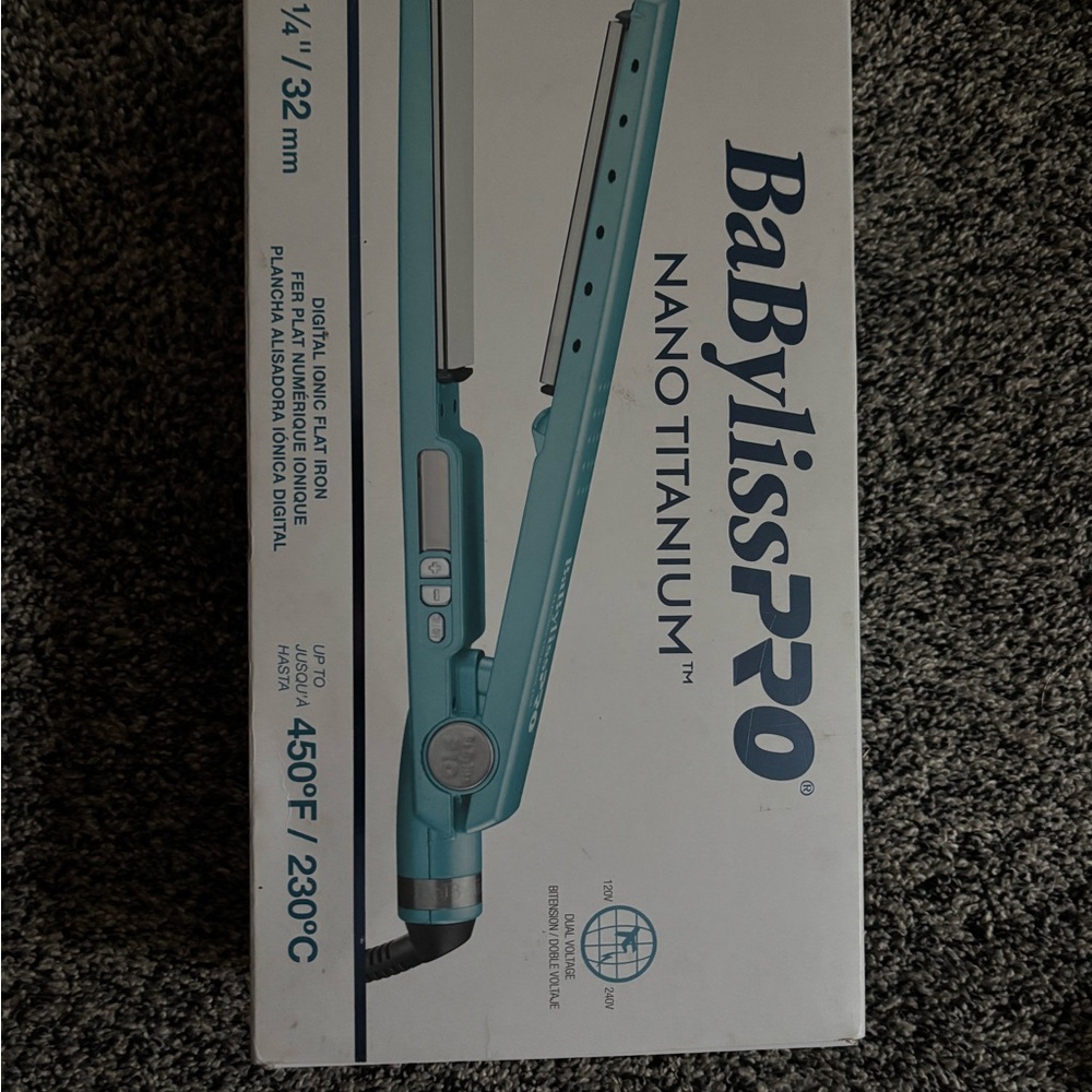 BaBylissPRO Nano Titanium Hair Straightener - Blue